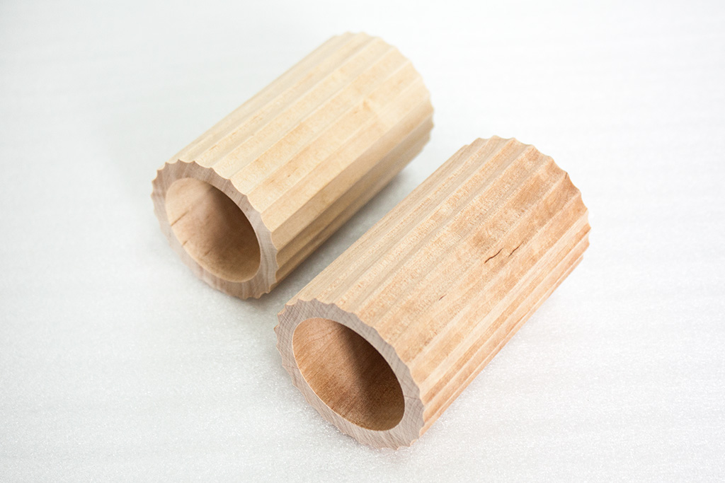 Wałki ryflowane z litego drewna - HELLUX